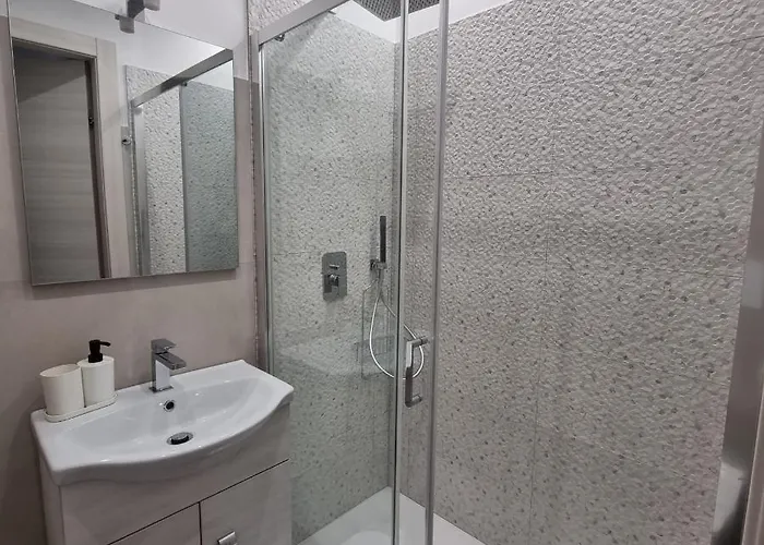 לינה וארוחת בוקר La Peonia 4*