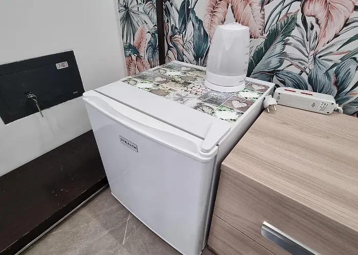 לינה וארוחת בוקר La Peonia רגוזה