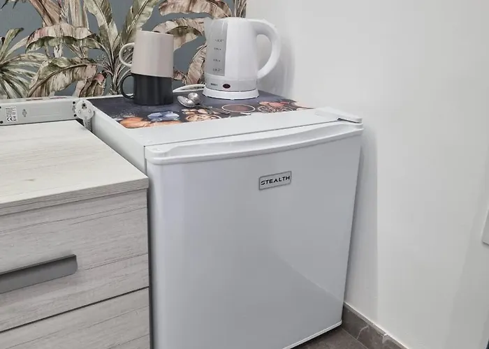 לינה וארוחת בוקר La Peonia רגוזה