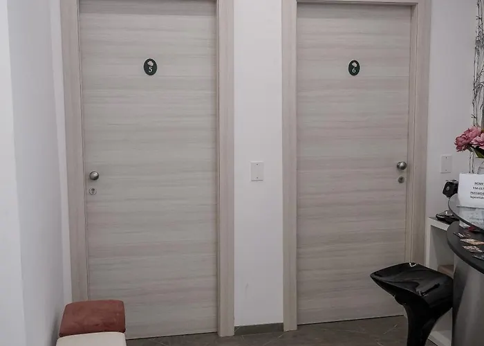 לינה וארוחת בוקר La Peonia 4*